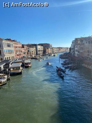 [P04] Canal Grande de pe podul Rialto » foto by Ioana1966
 - 
<span class="allrVoted glyphicon glyphicon-heart hidden" id="av1356293"></span>
<a class="m-l-10 hidden" id="sv1356293" onclick="voting_Foto_DelVot(,1356293,1229)" role="button">șterge vot <span class="glyphicon glyphicon-remove"></span></a>
<a id="v91356293" class=" c-red"  onclick="voting_Foto_SetVot(1356293)" role="button"><span class="glyphicon glyphicon-heart-empty"></span> <b>LIKE</b> = Votează poza</a> <img class="hidden"  id="f1356293W9" src="/imagini/loader.gif" border="0" /><span class="AjErrMes hidden" id="e1356293ErM"></span>