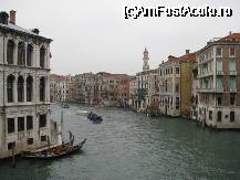 [P13] urma sa aflu ca acele poze ale Grand Canale-ului care fac inconjorul lumii sunt facute chiar de pe Podul Rialto. » foto by cristi_an3000
 - 
<span class="allrVoted glyphicon glyphicon-heart hidden" id="av26536"></span>
<a class="m-l-10 hidden" id="sv26536" onclick="voting_Foto_DelVot(,26536,1229)" role="button">șterge vot <span class="glyphicon glyphicon-remove"></span></a>
<a id="v926536" class=" c-red"  onclick="voting_Foto_SetVot(26536)" role="button"><span class="glyphicon glyphicon-heart-empty"></span> <b>LIKE</b> = Votează poza</a> <img class="hidden"  id="f26536W9" src="/imagini/loader.gif" border="0" /><span class="AjErrMes hidden" id="e26536ErM"></span>