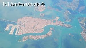 [P01] Fotografie din avion cu Veneția și laguna sa » foto by vlado2
 - 
<span class="allrVoted glyphicon glyphicon-heart hidden" id="av1527837"></span>
<a class="m-l-10 hidden" id="sv1527837" onclick="voting_Foto_DelVot(,1527837,1229)" role="button">șterge vot <span class="glyphicon glyphicon-remove"></span></a>
<a id="v91527837" class=" c-red"  onclick="voting_Foto_SetVot(1527837)" role="button"><span class="glyphicon glyphicon-heart-empty"></span> <b>LIKE</b> = Votează poza</a> <img class="hidden"  id="f1527837W9" src="/imagini/loader.gif" border="0" /><span class="AjErrMes hidden" id="e1527837ErM"></span>