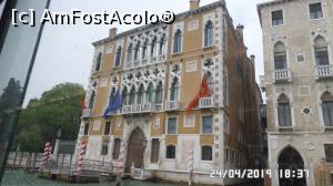 [P33] Veneția. De pe Grand Canal » foto by ungureanica
 - 
<span class="allrVoted glyphicon glyphicon-heart hidden" id="av1076068"></span>
<a class="m-l-10 hidden" id="sv1076068" onclick="voting_Foto_DelVot(,1076068,1229)" role="button">șterge vot <span class="glyphicon glyphicon-remove"></span></a>
<a id="v91076068" class=" c-red"  onclick="voting_Foto_SetVot(1076068)" role="button"><span class="glyphicon glyphicon-heart-empty"></span> <b>LIKE</b> = Votează poza</a> <img class="hidden"  id="f1076068W9" src="/imagini/loader.gif" border="0" /><span class="AjErrMes hidden" id="e1076068ErM"></span>