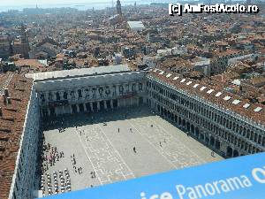 [P12] Vedere din campanila asupra Pietei San Marco » foto by nini83
 - 
<span class="allrVoted glyphicon glyphicon-heart hidden" id="av688415"></span>
<a class="m-l-10 hidden" id="sv688415" onclick="voting_Foto_DelVot(,688415,1229)" role="button">șterge vot <span class="glyphicon glyphicon-remove"></span></a>
<a id="v9688415" class=" c-red"  onclick="voting_Foto_SetVot(688415)" role="button"><span class="glyphicon glyphicon-heart-empty"></span> <b>LIKE</b> = Votează poza</a> <img class="hidden"  id="f688415W9" src="/imagini/loader.gif" border="0" /><span class="AjErrMes hidden" id="e688415ErM"></span>