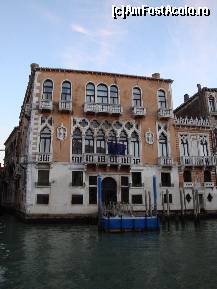 [P58] Veneția,Canal Grande: Palazzo Loredan » foto by mariana.olaru
 - 
<span class="allrVoted glyphicon glyphicon-heart hidden" id="av185606"></span>
<a class="m-l-10 hidden" id="sv185606" onclick="voting_Foto_DelVot(,185606,1229)" role="button">șterge vot <span class="glyphicon glyphicon-remove"></span></a>
<a id="v9185606" class=" c-red"  onclick="voting_Foto_SetVot(185606)" role="button"><span class="glyphicon glyphicon-heart-empty"></span> <b>LIKE</b> = Votează poza</a> <img class="hidden"  id="f185606W9" src="/imagini/loader.gif" border="0" /><span class="AjErrMes hidden" id="e185606ErM"></span>