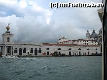 [P60] Venezia - plecarea de la biserica Santa Maria della Salute » foto by Liaa*
 - 
<span class="allrVoted glyphicon glyphicon-heart hidden" id="av218542"></span>
<a class="m-l-10 hidden" id="sv218542" onclick="voting_Foto_DelVot(,218542,1229)" role="button">șterge vot <span class="glyphicon glyphicon-remove"></span></a>
<a id="v9218542" class=" c-red"  onclick="voting_Foto_SetVot(218542)" role="button"><span class="glyphicon glyphicon-heart-empty"></span> <b>LIKE</b> = Votează poza</a> <img class="hidden"  id="f218542W9" src="/imagini/loader.gif" border="0" /><span class="AjErrMes hidden" id="e218542ErM"></span>