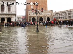 [P02] Piazza san Marco inundată. Oct. 2010 » foto by mihaelavoicu
 - 
<span class="allrVoted glyphicon glyphicon-heart hidden" id="av1089417"></span>
<a class="m-l-10 hidden" id="sv1089417" onclick="voting_Foto_DelVot(,1089417,1229)" role="button">șterge vot <span class="glyphicon glyphicon-remove"></span></a>
<a id="v91089417" class=" c-red"  onclick="voting_Foto_SetVot(1089417)" role="button"><span class="glyphicon glyphicon-heart-empty"></span> <b>LIKE</b> = Votează poza</a> <img class="hidden"  id="f1089417W9" src="/imagini/loader.gif" border="0" /><span class="AjErrMes hidden" id="e1089417ErM"></span>