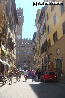 [P24] strada ce duce la Palazzo Vecchio » foto by guesswhoo*
 - 
<span class="allrVoted glyphicon glyphicon-heart hidden" id="av239543"></span>
<a class="m-l-10 hidden" id="sv239543" onclick="voting_Foto_DelVot(,239543,1230)" role="button">șterge vot <span class="glyphicon glyphicon-remove"></span></a>
<a id="v9239543" class=" c-red"  onclick="voting_Foto_SetVot(239543)" role="button"><span class="glyphicon glyphicon-heart-empty"></span> <b>LIKE</b> = Votează poza</a> <img class="hidden"  id="f239543W9" src="/imagini/loader.gif" border="0" /><span class="AjErrMes hidden" id="e239543ErM"></span>