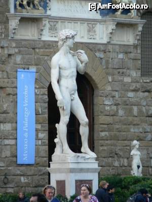 [P15] Copia lui David aflată în fața Palazzo Vecchio.  » foto by ariciu*
 - 
<span class="allrVoted glyphicon glyphicon-heart hidden" id="av481807"></span>
<a class="m-l-10 hidden" id="sv481807" onclick="voting_Foto_DelVot(,481807,1230)" role="button">șterge vot <span class="glyphicon glyphicon-remove"></span></a>
<a id="v9481807" class=" c-red"  onclick="voting_Foto_SetVot(481807)" role="button"><span class="glyphicon glyphicon-heart-empty"></span> <b>LIKE</b> = Votează poza</a> <img class="hidden"  id="f481807W9" src="/imagini/loader.gif" border="0" /><span class="AjErrMes hidden" id="e481807ErM"></span>
