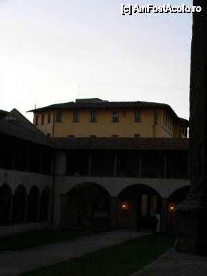 [P41] Tot la Santa Croce.  » foto by ariciu*
 - 
<span class="allrVoted glyphicon glyphicon-heart hidden" id="av481833"></span>
<a class="m-l-10 hidden" id="sv481833" onclick="voting_Foto_DelVot(,481833,1230)" role="button">șterge vot <span class="glyphicon glyphicon-remove"></span></a>
<a id="v9481833" class=" c-red"  onclick="voting_Foto_SetVot(481833)" role="button"><span class="glyphicon glyphicon-heart-empty"></span> <b>LIKE</b> = Votează poza</a> <img class="hidden"  id="f481833W9" src="/imagini/loader.gif" border="0" /><span class="AjErrMes hidden" id="e481833ErM"></span>