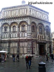 [P09] Firenze: P-za del Domo, Baptisteriul » foto by Visan125
 - 
<span class="allrVoted glyphicon glyphicon-heart hidden" id="av410282"></span>
<a class="m-l-10 hidden" id="sv410282" onclick="voting_Foto_DelVot(,410282,1230)" role="button">șterge vot <span class="glyphicon glyphicon-remove"></span></a>
<a id="v9410282" class=" c-red"  onclick="voting_Foto_SetVot(410282)" role="button"><span class="glyphicon glyphicon-heart-empty"></span> <b>LIKE</b> = Votează poza</a> <img class="hidden"  id="f410282W9" src="/imagini/loader.gif" border="0" /><span class="AjErrMes hidden" id="e410282ErM"></span>