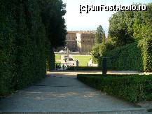 [P14] Vedere din spate a Palatului Pitti » foto by skippy
 - 
<span class="allrVoted glyphicon glyphicon-heart hidden" id="av247799"></span>
<a class="m-l-10 hidden" id="sv247799" onclick="voting_Foto_DelVot(,247799,1230)" role="button">șterge vot <span class="glyphicon glyphicon-remove"></span></a>
<a id="v9247799" class=" c-red"  onclick="voting_Foto_SetVot(247799)" role="button"><span class="glyphicon glyphicon-heart-empty"></span> <b>LIKE</b> = Votează poza</a> <img class="hidden"  id="f247799W9" src="/imagini/loader.gif" border="0" /><span class="AjErrMes hidden" id="e247799ErM"></span>