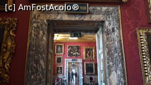 [P61] Palazzo Pitti - dintr-o sală în alta, una mai frumoasă decât alta.  » foto by Aurici
 - 
<span class="allrVoted glyphicon glyphicon-heart hidden" id="av1087600"></span>
<a class="m-l-10 hidden" id="sv1087600" onclick="voting_Foto_DelVot(,1087600,1230)" role="button">șterge vot <span class="glyphicon glyphicon-remove"></span></a>
<a id="v91087600" class=" c-red"  onclick="voting_Foto_SetVot(1087600)" role="button"><span class="glyphicon glyphicon-heart-empty"></span> <b>LIKE</b> = Votează poza</a> <img class="hidden"  id="f1087600W9" src="/imagini/loader.gif" border="0" /><span class="AjErrMes hidden" id="e1087600ErM"></span>