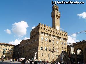[P09] Pallazo Vechio si Piazza della Signoria » foto by Mika
 - 
<span class="allrVoted glyphicon glyphicon-heart hidden" id="av620577"></span>
<a class="m-l-10 hidden" id="sv620577" onclick="voting_Foto_DelVot(,620577,1230)" role="button">șterge vot <span class="glyphicon glyphicon-remove"></span></a>
<a id="v9620577" class=" c-red"  onclick="voting_Foto_SetVot(620577)" role="button"><span class="glyphicon glyphicon-heart-empty"></span> <b>LIKE</b> = Votează poza</a> <img class="hidden"  id="f620577W9" src="/imagini/loader.gif" border="0" /><span class="AjErrMes hidden" id="e620577ErM"></span>