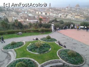 [P11] Imagine din Piazzale Michelangelo. Favorita mea.  » foto by Marius 72
 - 
<span class="allrVoted glyphicon glyphicon-heart hidden" id="av720431"></span>
<a class="m-l-10 hidden" id="sv720431" onclick="voting_Foto_DelVot(,720431,1230)" role="button">șterge vot <span class="glyphicon glyphicon-remove"></span></a>
<a id="v9720431" class=" c-red"  onclick="voting_Foto_SetVot(720431)" role="button"><span class="glyphicon glyphicon-heart-empty"></span> <b>LIKE</b> = Votează poza</a> <img class="hidden"  id="f720431W9" src="/imagini/loader.gif" border="0" /><span class="AjErrMes hidden" id="e720431ErM"></span>