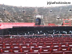 [P12] Arena din Verona pregatindu-se de un nou spectacol » foto by vlado2
 - 
<span class="allrVoted glyphicon glyphicon-heart hidden" id="av549949"></span>
<a class="m-l-10 hidden" id="sv549949" onclick="voting_Foto_DelVot(,549949,1233)" role="button">șterge vot <span class="glyphicon glyphicon-remove"></span></a>
<a id="v9549949" class=" c-red"  onclick="voting_Foto_SetVot(549949)" role="button"><span class="glyphicon glyphicon-heart-empty"></span> <b>LIKE</b> = Votează poza</a> <img class="hidden"  id="f549949W9" src="/imagini/loader.gif" border="0" /><span class="AjErrMes hidden" id="e549949ErM"></span>