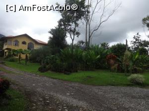 [P37] dimineata la ora 6 am parasit resortul si orasul La Fortuna. Cladirea receptiei vazuta pt ultima data. Propietarul mi-a promis ca va veni in RO, unde mai are un prieten in Medias » foto by grecudoina
 - 
<span class="allrVoted glyphicon glyphicon-heart hidden" id="av803097"></span>
<a class="m-l-10 hidden" id="sv803097" onclick="voting_Foto_DelVot(,803097,1272)" role="button">șterge vot <span class="glyphicon glyphicon-remove"></span></a>
<a id="v9803097" class=" c-red"  onclick="voting_Foto_SetVot(803097)" role="button"><span class="glyphicon glyphicon-heart-empty"></span> <b>LIKE</b> = Votează poza</a> <img class="hidden"  id="f803097W9" src="/imagini/loader.gif" border="0" /><span class="AjErrMes hidden" id="e803097ErM"></span>