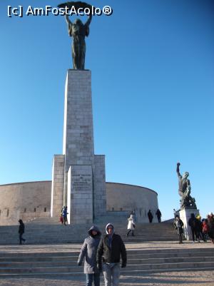 [P12] Statuia Libertatii din Budapesta » foto by adrianbogdan
 - 
<span class="allrVoted glyphicon glyphicon-heart hidden" id="av839652"></span>
<a class="m-l-10 hidden" id="sv839652" onclick="voting_Foto_DelVot(,839652,1275)" role="button">șterge vot <span class="glyphicon glyphicon-remove"></span></a>
<a id="v9839652" class=" c-red"  onclick="voting_Foto_SetVot(839652)" role="button"><span class="glyphicon glyphicon-heart-empty"></span> <b>LIKE</b> = Votează poza</a> <img class="hidden"  id="f839652W9" src="/imagini/loader.gif" border="0" /><span class="AjErrMes hidden" id="e839652ErM"></span>