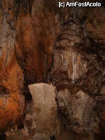 [P04] Formatiuni carstice - spaleoteme :stalagmite si stalactite - care se intalnesc si intrepatrund formand coloane » foto by TORA INGRID
 - 
<span class="allrVoted glyphicon glyphicon-heart hidden" id="av72709"></span>
<a class="m-l-10 hidden" id="sv72709" onclick="voting_Foto_DelVot(,72709,1382)" role="button">șterge vot <span class="glyphicon glyphicon-remove"></span></a>
<a id="v972709" class=" c-red"  onclick="voting_Foto_SetVot(72709)" role="button"><span class="glyphicon glyphicon-heart-empty"></span> <b>LIKE</b> = Votează poza</a> <img class="hidden"  id="f72709W9" src="/imagini/loader.gif" border="0" /><span class="AjErrMes hidden" id="e72709ErM"></span>