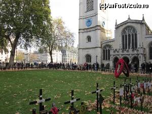 [P09] Poppy la Westminster Abbey » foto by sophie_p
 - 
<span class="allrVoted glyphicon glyphicon-heart hidden" id="av584511"></span>
<a class="m-l-10 hidden" id="sv584511" onclick="voting_Foto_DelVot(,584511,1570)" role="button">șterge vot <span class="glyphicon glyphicon-remove"></span></a>
<a id="v9584511" class=" c-red"  onclick="voting_Foto_SetVot(584511)" role="button"><span class="glyphicon glyphicon-heart-empty"></span> <b>LIKE</b> = Votează poza</a> <img class="hidden"  id="f584511W9" src="/imagini/loader.gif" border="0" /><span class="AjErrMes hidden" id="e584511ErM"></span>