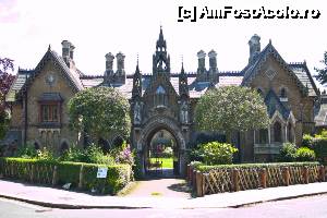 [P01] casa in zona highate » foto by dranal
 - 
<span class="allrVoted glyphicon glyphicon-heart hidden" id="av634273"></span>
<a class="m-l-10 hidden" id="sv634273" onclick="voting_Foto_DelVot(,634273,1570)" role="button">șterge vot <span class="glyphicon glyphicon-remove"></span></a>
<a id="v9634273" class=" c-red"  onclick="voting_Foto_SetVot(634273)" role="button"><span class="glyphicon glyphicon-heart-empty"></span> <b>LIKE</b> = Votează poza</a> <img class="hidden"  id="f634273W9" src="/imagini/loader.gif" border="0" /><span class="AjErrMes hidden" id="e634273ErM"></span>