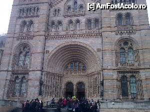 [P01] Intrare la Natural History Museum Londra » foto by traian.leuca †
 - 
<span class="allrVoted glyphicon glyphicon-heart hidden" id="av397863"></span>
<a class="m-l-10 hidden" id="sv397863" onclick="voting_Foto_DelVot(,397863,1570)" role="button">șterge vot <span class="glyphicon glyphicon-remove"></span></a>
<a id="v9397863" class=" c-red"  onclick="voting_Foto_SetVot(397863)" role="button"><span class="glyphicon glyphicon-heart-empty"></span> <b>LIKE</b> = Votează poza</a> <img class="hidden"  id="f397863W9" src="/imagini/loader.gif" border="0" /><span class="AjErrMes hidden" id="e397863ErM"></span>