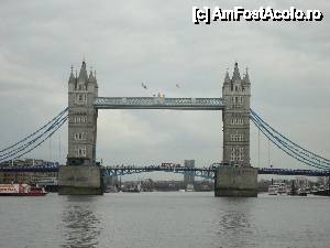 [P06] Tower Bridge vazut de pe Tamisa » foto by Corina03
 - 
<span class="allrVoted glyphicon glyphicon-heart hidden" id="av422489"></span>
<a class="m-l-10 hidden" id="sv422489" onclick="voting_Foto_DelVot(,422489,1570)" role="button">șterge vot <span class="glyphicon glyphicon-remove"></span></a>
<a id="v9422489" class=" c-red"  onclick="voting_Foto_SetVot(422489)" role="button"><span class="glyphicon glyphicon-heart-empty"></span> <b>LIKE</b> = Votează poza</a> <img class="hidden"  id="f422489W9" src="/imagini/loader.gif" border="0" /><span class="AjErrMes hidden" id="e422489ErM"></span>