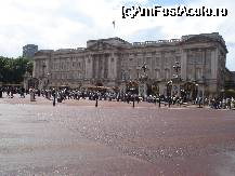 [P13] buckingham palace...resedinta reginei... » foto by rudy
 - 
<span class="allrVoted glyphicon glyphicon-heart hidden" id="av23226"></span>
<a class="m-l-10 hidden" id="sv23226" onclick="voting_Foto_DelVot(,23226,1570)" role="button">șterge vot <span class="glyphicon glyphicon-remove"></span></a>
<a id="v923226" class=" c-red"  onclick="voting_Foto_SetVot(23226)" role="button"><span class="glyphicon glyphicon-heart-empty"></span> <b>LIKE</b> = Votează poza</a> <img class="hidden"  id="f23226W9" src="/imagini/loader.gif" border="0" /><span class="AjErrMes hidden" id="e23226ErM"></span>