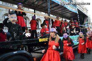 [P33] London Parade » foto by DarkAng3L
 - 
<span class="allrVoted glyphicon glyphicon-heart hidden" id="av588125"></span>
<a class="m-l-10 hidden" id="sv588125" onclick="voting_Foto_DelVot(,588125,1570)" role="button">șterge vot <span class="glyphicon glyphicon-remove"></span></a>
<a id="v9588125" class=" c-red"  onclick="voting_Foto_SetVot(588125)" role="button"><span class="glyphicon glyphicon-heart-empty"></span> <b>LIKE</b> = Votează poza</a> <img class="hidden"  id="f588125W9" src="/imagini/loader.gif" border="0" /><span class="AjErrMes hidden" id="e588125ErM"></span>