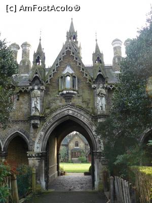 [P30] o propietate privata in apropiere de Highgate Cemetery » foto by Silvia30*
 - 
<span class="allrVoted glyphicon glyphicon-heart hidden" id="av730406"></span>
<a class="m-l-10 hidden" id="sv730406" onclick="voting_Foto_DelVot(,730406,1570)" role="button">șterge vot <span class="glyphicon glyphicon-remove"></span></a>
<a id="v9730406" class=" c-red"  onclick="voting_Foto_SetVot(730406)" role="button"><span class="glyphicon glyphicon-heart-empty"></span> <b>LIKE</b> = Votează poza</a> <img class="hidden"  id="f730406W9" src="/imagini/loader.gif" border="0" /><span class="AjErrMes hidden" id="e730406ErM"></span>