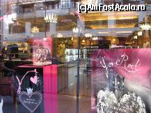 [P36] Magazinul Harrod's, parter » foto by Michi
 - 
<span class="allrVoted glyphicon glyphicon-heart hidden" id="av162593"></span>
<a class="m-l-10 hidden" id="sv162593" onclick="voting_Foto_DelVot(,162593,1570)" role="button">șterge vot <span class="glyphicon glyphicon-remove"></span></a>
<a id="v9162593" class=" c-red"  onclick="voting_Foto_SetVot(162593)" role="button"><span class="glyphicon glyphicon-heart-empty"></span> <b>LIKE</b> = Votează poza</a> <img class="hidden"  id="f162593W9" src="/imagini/loader.gif" border="0" /><span class="AjErrMes hidden" id="e162593ErM"></span>