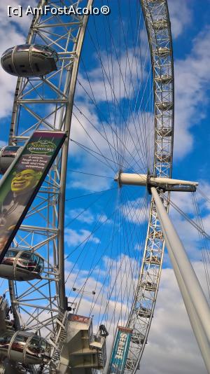 [P07] London Eye » foto by Rox.Patrik
 - 
<span class="allrVoted glyphicon glyphicon-heart hidden" id="av907457"></span>
<a class="m-l-10 hidden" id="sv907457" onclick="voting_Foto_DelVot(,907457,1570)" role="button">șterge vot <span class="glyphicon glyphicon-remove"></span></a>
<a id="v9907457" class=" c-red"  onclick="voting_Foto_SetVot(907457)" role="button"><span class="glyphicon glyphicon-heart-empty"></span> <b>LIKE</b> = Votează poza</a> <img class="hidden"  id="f907457W9" src="/imagini/loader.gif" border="0" /><span class="AjErrMes hidden" id="e907457ErM"></span>