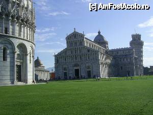 [P03] Pisa - Duomo di Santa Maria Assunta şi parţial turnul. » foto by iulianic
 - 
<span class="allrVoted glyphicon glyphicon-heart hidden" id="av399981"></span>
<a class="m-l-10 hidden" id="sv399981" onclick="voting_Foto_DelVot(,399981,1574)" role="button">șterge vot <span class="glyphicon glyphicon-remove"></span></a>
<a id="v9399981" class=" c-red"  onclick="voting_Foto_SetVot(399981)" role="button"><span class="glyphicon glyphicon-heart-empty"></span> <b>LIKE</b> = Votează poza</a> <img class="hidden"  id="f399981W9" src="/imagini/loader.gif" border="0" /><span class="AjErrMes hidden" id="e399981ErM"></span>