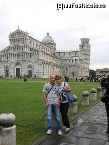 [P01] Campo dei Miracoli cea mai încântătoare piață din Italia.  » foto by gettutza
 - 
<span class="allrVoted glyphicon glyphicon-heart hidden" id="av386769"></span>
<a class="m-l-10 hidden" id="sv386769" onclick="voting_Foto_DelVot(,386769,1574)" role="button">șterge vot <span class="glyphicon glyphicon-remove"></span></a>
<a id="v9386769" class=" c-red"  onclick="voting_Foto_SetVot(386769)" role="button"><span class="glyphicon glyphicon-heart-empty"></span> <b>LIKE</b> = Votează poza</a> <img class="hidden"  id="f386769W9" src="/imagini/loader.gif" border="0" /><span class="AjErrMes hidden" id="e386769ErM"></span>