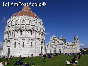 [P01] Complexul monumental din Piazza dei Miracoli pentru care am ales să ne oprim în Pisa.  » foto by Aurici
 - 
<span class="allrVoted glyphicon glyphicon-heart hidden" id="av978958"></span>
<a class="m-l-10 hidden" id="sv978958" onclick="voting_Foto_DelVot(,978958,1574)" role="button">șterge vot <span class="glyphicon glyphicon-remove"></span></a>
<a id="v9978958" class=" c-red"  onclick="voting_Foto_SetVot(978958)" role="button"><span class="glyphicon glyphicon-heart-empty"></span> <b>LIKE</b> = Votează poza</a> <img class="hidden"  id="f978958W9" src="/imagini/loader.gif" border="0" /><span class="AjErrMes hidden" id="e978958ErM"></span>