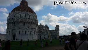 [P01] Piazza del Duomo, cu Baptisteriul in prim plan » foto by Mika
 - 
<span class="allrVoted glyphicon glyphicon-heart hidden" id="av621439"></span>
<a class="m-l-10 hidden" id="sv621439" onclick="voting_Foto_DelVot(,621439,1574)" role="button">șterge vot <span class="glyphicon glyphicon-remove"></span></a>
<a id="v9621439" class=" c-red"  onclick="voting_Foto_SetVot(621439)" role="button"><span class="glyphicon glyphicon-heart-empty"></span> <b>LIKE</b> = Votează poza</a> <img class="hidden"  id="f621439W9" src="/imagini/loader.gif" border="0" /><span class="AjErrMes hidden" id="e621439ErM"></span>