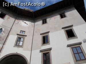 [P14] Palazzo dell'Orologio, cu vechi fresce exterioare.  » foto by mihaelavoicu
 - 
<span class="allrVoted glyphicon glyphicon-heart hidden" id="av1015387"></span>
<a class="m-l-10 hidden" id="sv1015387" onclick="voting_Foto_DelVot(,1015387,1574)" role="button">șterge vot <span class="glyphicon glyphicon-remove"></span></a>
<a id="v91015387" class=" c-red"  onclick="voting_Foto_SetVot(1015387)" role="button"><span class="glyphicon glyphicon-heart-empty"></span> <b>LIKE</b> = Votează poza</a> <img class="hidden"  id="f1015387W9" src="/imagini/loader.gif" border="0" /><span class="AjErrMes hidden" id="e1015387ErM"></span>