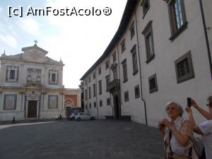 [P03] Latura dreaptă a pieții, cu Palazzo della Canonica și Chiesa di San Stefano.  » foto by mihaelavoicu
 - 
<span class="allrVoted glyphicon glyphicon-heart hidden" id="av1015354"></span>
<a class="m-l-10 hidden" id="sv1015354" onclick="voting_Foto_DelVot(,1015354,1574)" role="button">șterge vot <span class="glyphicon glyphicon-remove"></span></a>
<a id="v91015354" class=" c-red"  onclick="voting_Foto_SetVot(1015354)" role="button"><span class="glyphicon glyphicon-heart-empty"></span> <b>LIKE</b> = Votează poza</a> <img class="hidden"  id="f1015354W9" src="/imagini/loader.gif" border="0" /><span class="AjErrMes hidden" id="e1015354ErM"></span>