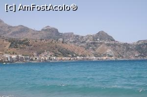 [P15] Taormina și Castemola văzute de pe plaja din Giardini Naxos » foto by micos
 - 
<span class="allrVoted glyphicon glyphicon-heart hidden" id="av1314339"></span>
<a class="m-l-10 hidden" id="sv1314339" onclick="voting_Foto_DelVot(,1314339,1579)" role="button">șterge vot <span class="glyphicon glyphicon-remove"></span></a>
<a id="v91314339" class=" c-red"  onclick="voting_Foto_SetVot(1314339)" role="button"><span class="glyphicon glyphicon-heart-empty"></span> <b>LIKE</b> = Votează poza</a> <img class="hidden"  id="f1314339W9" src="/imagini/loader.gif" border="0" /><span class="AjErrMes hidden" id="e1314339ErM"></span>