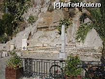 P08 [SEP-2010] Monument in insula Symi