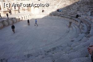 [P08] Din interiorul teatrului roman, amman » foto by fra
 - 
<span class="allrVoted glyphicon glyphicon-heart hidden" id="av956985"></span>
<a class="m-l-10 hidden" id="sv956985" onclick="voting_Foto_DelVot(,956985,1591)" role="button">șterge vot <span class="glyphicon glyphicon-remove"></span></a>
<a id="v9956985" class=" c-red"  onclick="voting_Foto_SetVot(956985)" role="button"><span class="glyphicon glyphicon-heart-empty"></span> <b>LIKE</b> = Votează poza</a> <img class="hidden"  id="f956985W9" src="/imagini/loader.gif" border="0" /><span class="AjErrMes hidden" id="e956985ErM"></span>