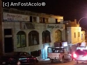 [P11] strada langa hotel, asteptam ghidul sa mergem la Petra by Night » foto by roth
 - 
<span class="allrVoted glyphicon glyphicon-heart hidden" id="av924184"></span>
<a class="m-l-10 hidden" id="sv924184" onclick="voting_Foto_DelVot(,924184,1591)" role="button">șterge vot <span class="glyphicon glyphicon-remove"></span></a>
<a id="v9924184" class=" c-red"  onclick="voting_Foto_SetVot(924184)" role="button"><span class="glyphicon glyphicon-heart-empty"></span> <b>LIKE</b> = Votează poza</a> <img class="hidden"  id="f924184W9" src="/imagini/loader.gif" border="0" /><span class="AjErrMes hidden" id="e924184ErM"></span>