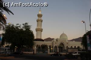 [P05] Aqaba, Moscheea Sharif Hussein bin Ali, Vedere generală pe înserat » foto by mprofeanu
 - 
<span class="allrVoted glyphicon glyphicon-heart hidden" id="av920336"></span>
<a class="m-l-10 hidden" id="sv920336" onclick="voting_Foto_DelVot(,920336,1591)" role="button">șterge vot <span class="glyphicon glyphicon-remove"></span></a>
<a id="v9920336" class=" c-red"  onclick="voting_Foto_SetVot(920336)" role="button"><span class="glyphicon glyphicon-heart-empty"></span> <b>LIKE</b> = Votează poza</a> <img class="hidden"  id="f920336W9" src="/imagini/loader.gif" border="0" /><span class="AjErrMes hidden" id="e920336ErM"></span>