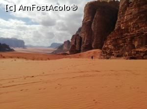 [P20] Wadi Rum - cadre de poveste. Se poate observa diferenţa de culori din fotografia anterioară. » foto by Marius 72
 - 
<span class="allrVoted glyphicon glyphicon-heart hidden" id="av1142132"></span>
<a class="m-l-10 hidden" id="sv1142132" onclick="voting_Foto_DelVot(,1142132,1591)" role="button">șterge vot <span class="glyphicon glyphicon-remove"></span></a>
<a id="v91142132" class=" c-red"  onclick="voting_Foto_SetVot(1142132)" role="button"><span class="glyphicon glyphicon-heart-empty"></span> <b>LIKE</b> = Votează poza</a> <img class="hidden"  id="f1142132W9" src="/imagini/loader.gif" border="0" /><span class="AjErrMes hidden" id="e1142132ErM"></span>