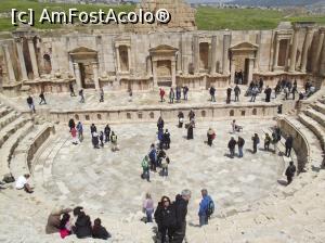 [P10] Teatrul de Sud, Jerash » foto by irinad
 - 
<span class="allrVoted glyphicon glyphicon-heart hidden" id="av1077705"></span>
<a class="m-l-10 hidden" id="sv1077705" onclick="voting_Foto_DelVot(,1077705,1591)" role="button">șterge vot <span class="glyphicon glyphicon-remove"></span></a>
<a id="v91077705" class=" c-red"  onclick="voting_Foto_SetVot(1077705)" role="button"><span class="glyphicon glyphicon-heart-empty"></span> <b>LIKE</b> = Votează poza</a> <img class="hidden"  id="f1077705W9" src="/imagini/loader.gif" border="0" /><span class="AjErrMes hidden" id="e1077705ErM"></span>