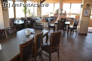 [P06] sal de mese de la mansarda hotelului Mariam » foto by alunelu69
 - 
<span class="allrVoted glyphicon glyphicon-heart hidden" id="av954689"></span>
<a class="m-l-10 hidden" id="sv954689" onclick="voting_Foto_DelVot(,954689,1607)" role="button">șterge vot <span class="glyphicon glyphicon-remove"></span></a>
<a id="v9954689" class=" c-red"  onclick="voting_Foto_SetVot(954689)" role="button"><span class="glyphicon glyphicon-heart-empty"></span> <b>LIKE</b> = Votează poza</a> <img class="hidden"  id="f954689W9" src="/imagini/loader.gif" border="0" /><span class="AjErrMes hidden" id="e954689ErM"></span>