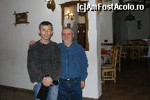 [P12] Împreună cu CORNEL, în holul pensiunii Katharina » foto by Costi
 - 
<span class="allrVoted glyphicon glyphicon-heart hidden" id="av50564"></span>
<a class="m-l-10 hidden" id="sv50564" onclick="voting_Foto_DelVot(,50564,1617)" role="button">șterge vot <span class="glyphicon glyphicon-remove"></span></a>
<a id="v950564" class=" c-red"  onclick="voting_Foto_SetVot(50564)" role="button"><span class="glyphicon glyphicon-heart-empty"></span> <b>LIKE</b> = Votează poza</a> <img class="hidden"  id="f50564W9" src="/imagini/loader.gif" border="0" /><span class="AjErrMes hidden" id="e50564ErM"></span>