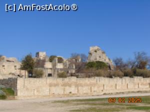 [P20] Baux de Provence, castelul » foto by Yolanda
 - 
<span class="allrVoted glyphicon glyphicon-heart hidden" id="av1482349"></span>
<a class="m-l-10 hidden" id="sv1482349" onclick="voting_Foto_DelVot(,1482349,1628)" role="button">șterge vot <span class="glyphicon glyphicon-remove"></span></a>
<a id="v91482349" class=" c-red"  onclick="voting_Foto_SetVot(1482349)" role="button"><span class="glyphicon glyphicon-heart-empty"></span> <b>LIKE</b> = Votează poza</a> <img class="hidden"  id="f1482349W9" src="/imagini/loader.gif" border="0" /><span class="AjErrMes hidden" id="e1482349ErM"></span>