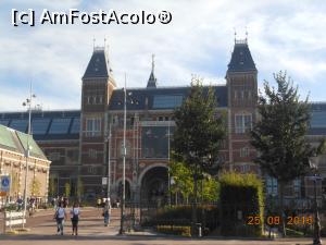 [P29] Amsterdam - Muzeul Național.  » foto by iulianic
 - 
<span class="allrVoted glyphicon glyphicon-heart hidden" id="av826058"></span>
<a class="m-l-10 hidden" id="sv826058" onclick="voting_Foto_DelVot(,826058,1639)" role="button">șterge vot <span class="glyphicon glyphicon-remove"></span></a>
<a id="v9826058" class=" c-red"  onclick="voting_Foto_SetVot(826058)" role="button"><span class="glyphicon glyphicon-heart-empty"></span> <b>LIKE</b> = Votează poza</a> <img class="hidden"  id="f826058W9" src="/imagini/loader.gif" border="0" /><span class="AjErrMes hidden" id="e826058ErM"></span>