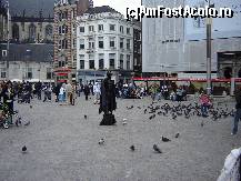 [P10] personaj din filme din Dan Sq » foto by KFZ
 - 
<span class="allrVoted glyphicon glyphicon-heart hidden" id="av48828"></span>
<a class="m-l-10 hidden" id="sv48828" onclick="voting_Foto_DelVot(,48828,1639)" role="button">șterge vot <span class="glyphicon glyphicon-remove"></span></a>
<a id="v948828" class=" c-red"  onclick="voting_Foto_SetVot(48828)" role="button"><span class="glyphicon glyphicon-heart-empty"></span> <b>LIKE</b> = Votează poza</a> <img class="hidden"  id="f48828W9" src="/imagini/loader.gif" border="0" /><span class="AjErrMes hidden" id="e48828ErM"></span>