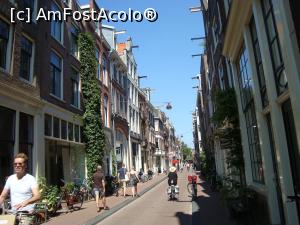 [P05] Jordaan -cartierul sub forma de croissant pe harta, are strazi lungi, inguste, laterale, linistite, departe de forfota turistica... ele poarta nume de flori si copaci.  » foto by mireille
 - 
<span class="allrVoted glyphicon glyphicon-heart hidden" id="av944665"></span>
<a class="m-l-10 hidden" id="sv944665" onclick="voting_Foto_DelVot(,944665,1639)" role="button">șterge vot <span class="glyphicon glyphicon-remove"></span></a>
<a id="v9944665" class=" c-red"  onclick="voting_Foto_SetVot(944665)" role="button"><span class="glyphicon glyphicon-heart-empty"></span> <b>LIKE</b> = Votează poza</a> <img class="hidden"  id="f944665W9" src="/imagini/loader.gif" border="0" /><span class="AjErrMes hidden" id="e944665ErM"></span>
