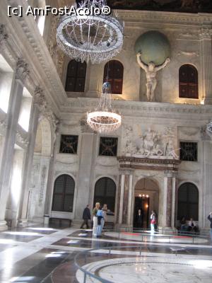 [P04] Sala de Consiliu din Palatul Regal. Jos Portulan » foto by Michi
 - 
<span class="allrVoted glyphicon glyphicon-heart hidden" id="av1162930"></span>
<a class="m-l-10 hidden" id="sv1162930" onclick="voting_Foto_DelVot(,1162930,1639)" role="button">șterge vot <span class="glyphicon glyphicon-remove"></span></a>
<a id="v91162930" class=" c-red"  onclick="voting_Foto_SetVot(1162930)" role="button"><span class="glyphicon glyphicon-heart-empty"></span> <b>LIKE</b> = Votează poza</a> <img class="hidden"  id="f1162930W9" src="/imagini/loader.gif" border="0" /><span class="AjErrMes hidden" id="e1162930ErM"></span>