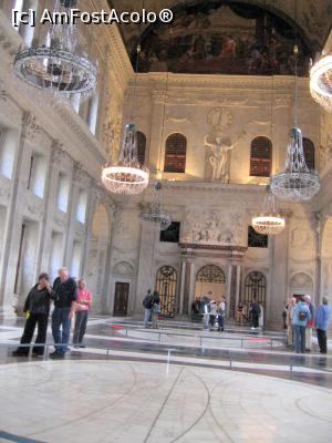 [P08] Sala de Consiliu din Palatul Regal » foto by Michi
 - 
<span class="allrVoted glyphicon glyphicon-heart hidden" id="av1162934"></span>
<a class="m-l-10 hidden" id="sv1162934" onclick="voting_Foto_DelVot(,1162934,1639)" role="button">șterge vot <span class="glyphicon glyphicon-remove"></span></a>
<a id="v91162934" class=" c-red"  onclick="voting_Foto_SetVot(1162934)" role="button"><span class="glyphicon glyphicon-heart-empty"></span> <b>LIKE</b> = Votează poza</a> <img class="hidden"  id="f1162934W9" src="/imagini/loader.gif" border="0" /><span class="AjErrMes hidden" id="e1162934ErM"></span>